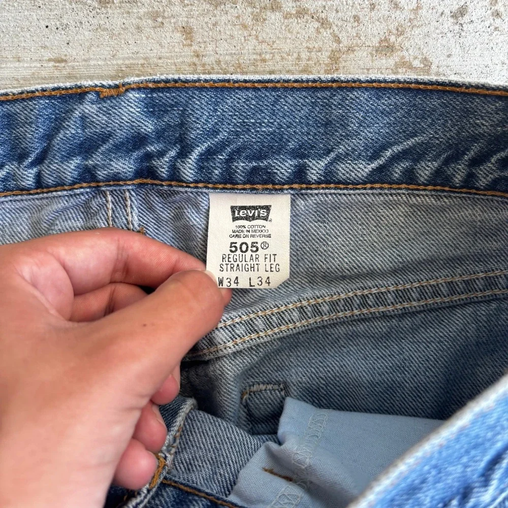 Vintage Levis 505 Mens 34x34 Straight Leg Blue Denim Jeans Medium Wash Mexico